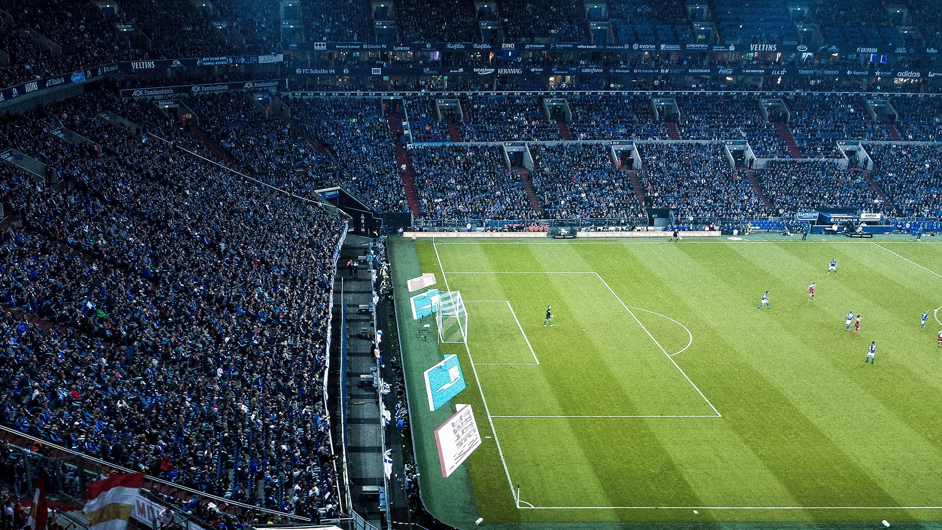 纽瓦斯特将军助力佛罗伦萨大胜对手，纽伦瓦尔